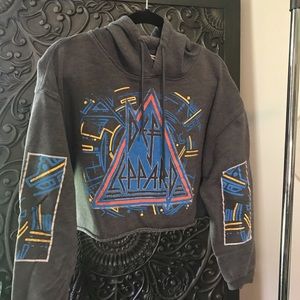 NWOT Def Leppard Cropped Hoodie, Medium